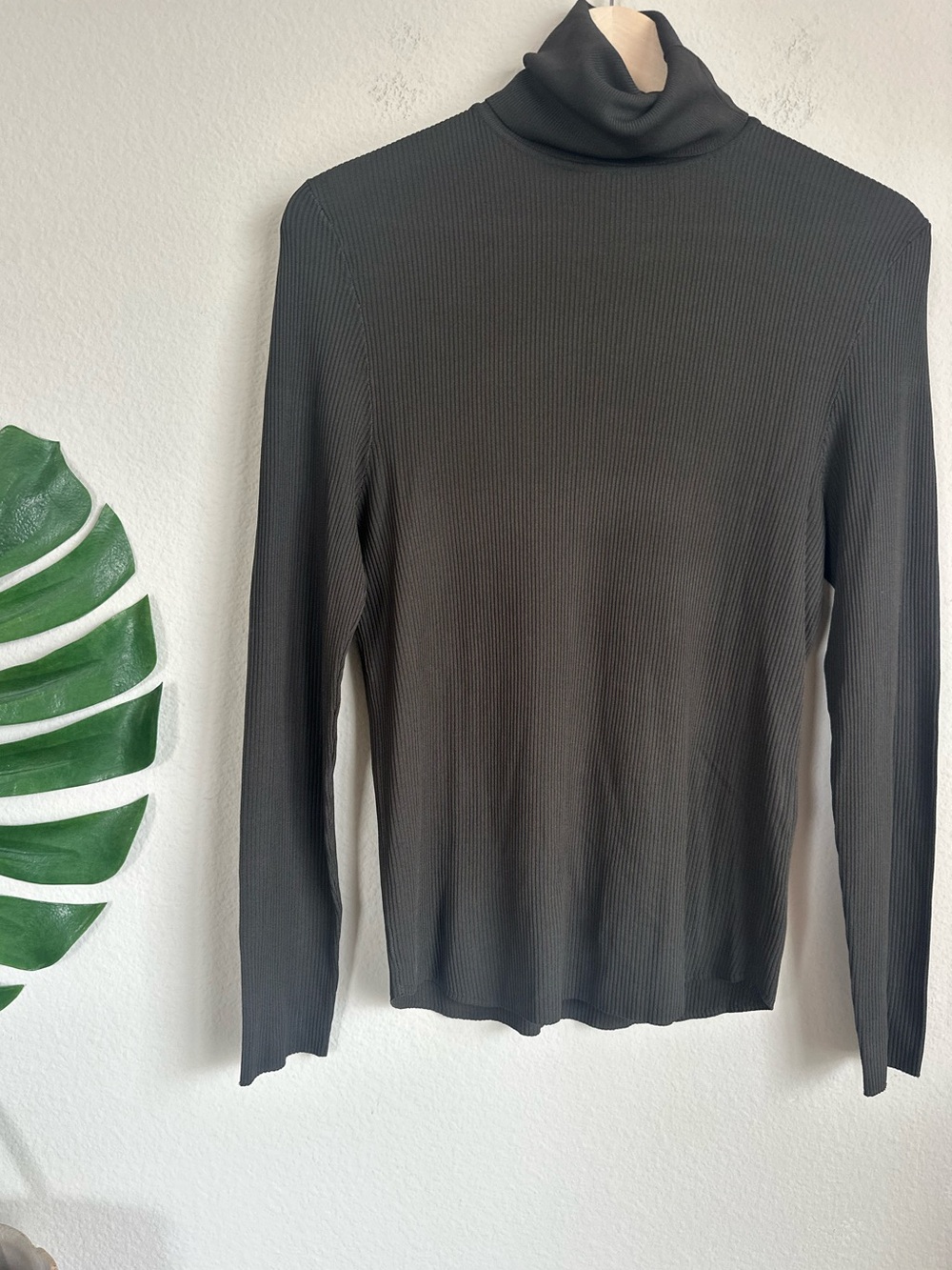 Zara Slinky Rib Knit Turtleneck Top - Picture 3 of 7